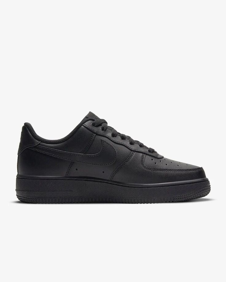 NIKE AIR FORCE 1 “black”